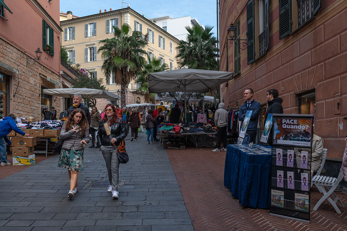 Markt auf der Via Cascione